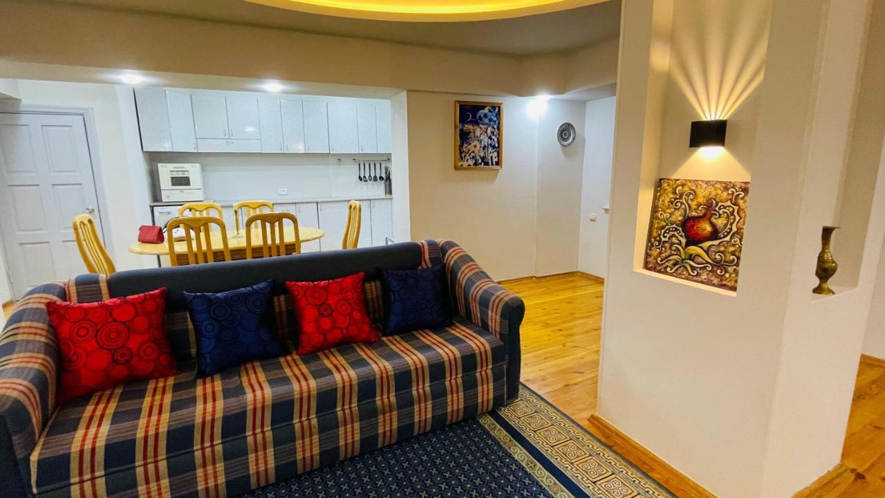 3-Bedroom Apartment On Ohunboboev Tashkent Ngoại thất bức ảnh
