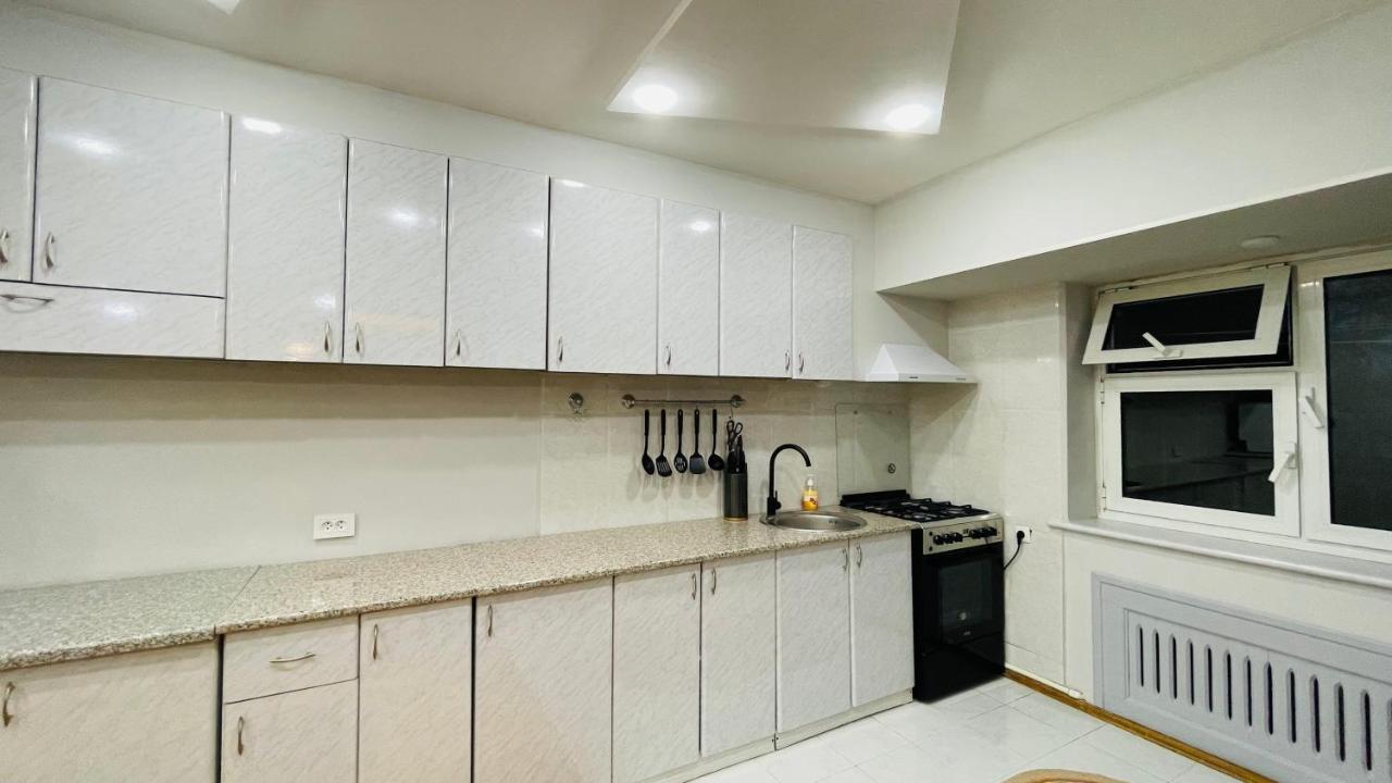 3-Bedroom Apartment On Ohunboboev Tashkent Ngoại thất bức ảnh